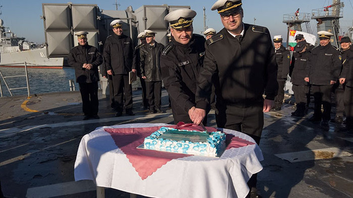 13 години от вдигането на Военноморския флаг на фрегата „Верни”